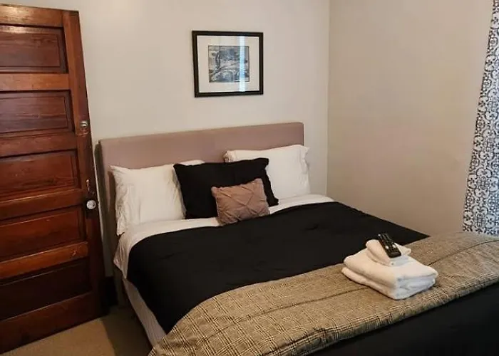 Modern Home, 8 Min To Airport And 5 Min To Osu Сasa de vacaciones *